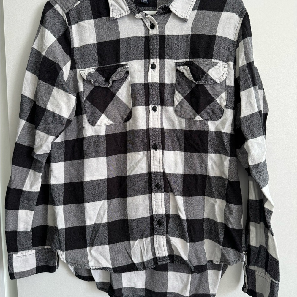 Large American Eagle Black and White Flannel Shirt